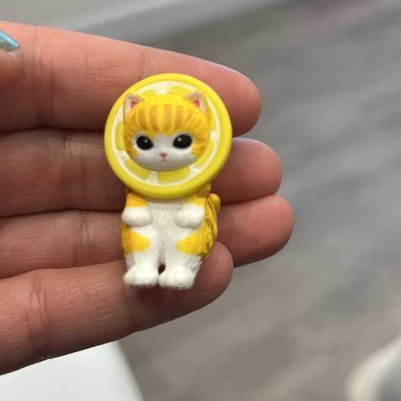 Mofusand - Lemon Cat - Cute Series 2 - size is approximately 1 inch- adorable 🥰 - Picture 2 of 5